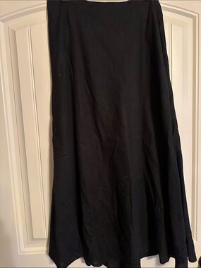 Tweeds Black Full A-Line Skirt